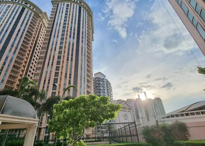 Holiday home Elegant Venice Mckinley Hill Bgc #vlrtc5i